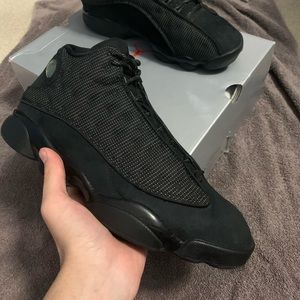 Jordan 13 “Black cat”